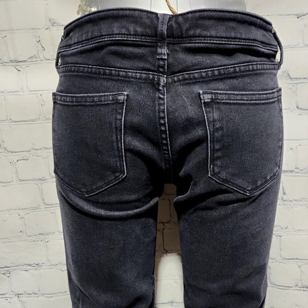 UJ skinny fit straight leg jeans